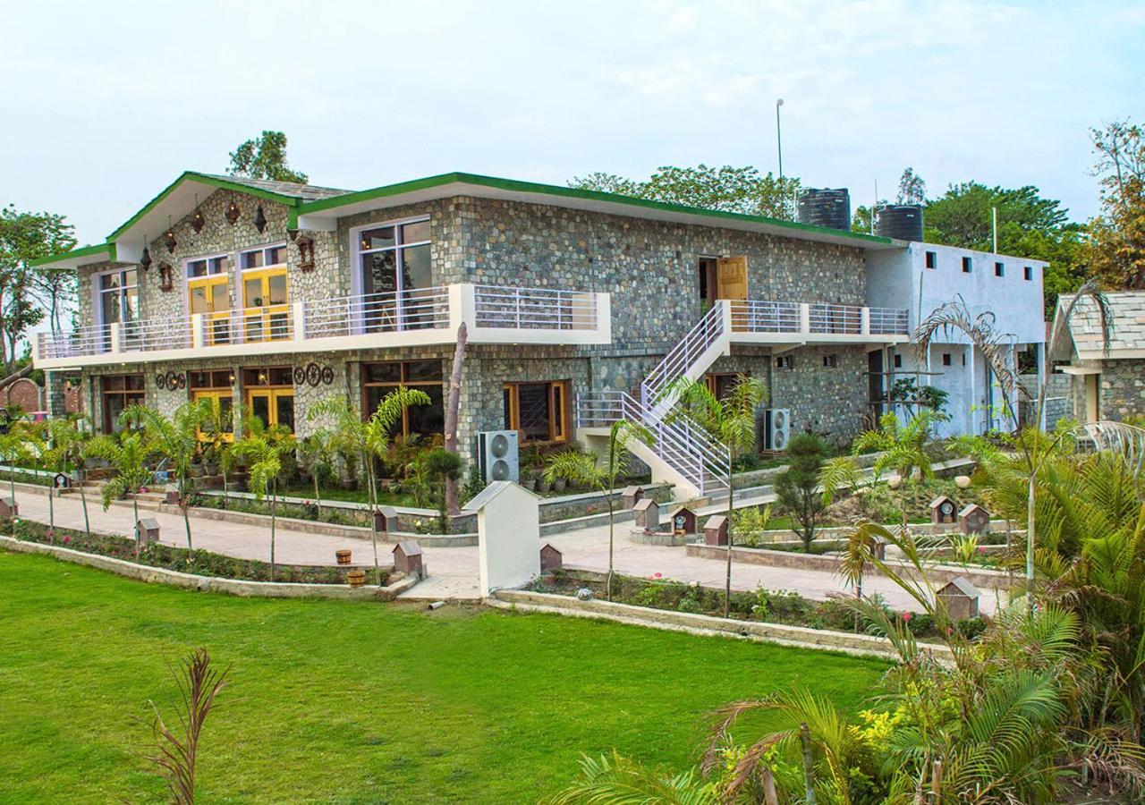 Tag Resorts The Banyan Retreat Рамнагар Экстерьер фото