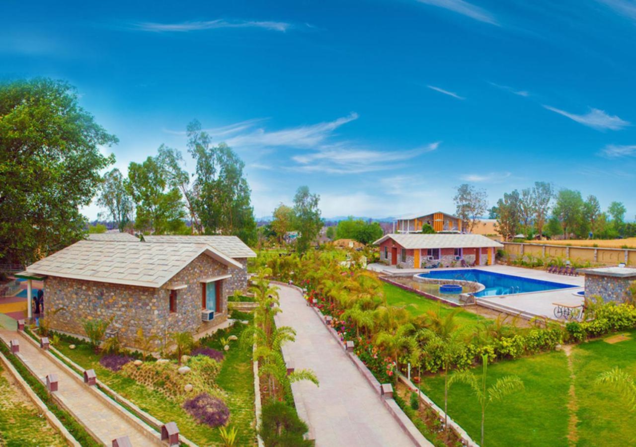 Tag Resorts The Banyan Retreat Рамнагар Экстерьер фото